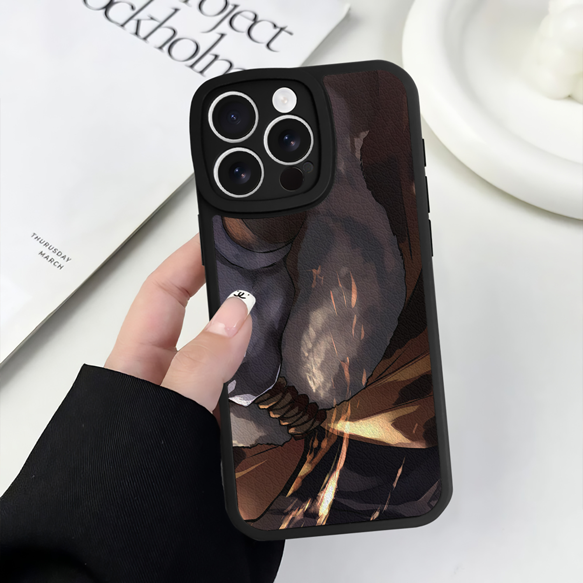 （画像用） SPY×FAMILY间谍家家酒 【iPhone 16シリーズ対応】シリコンスマホケース（レザー調） 材質：シリコン